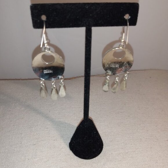 Alpaca Mexico: flowers inlaid abalone earrings. - Picture 2 of 3